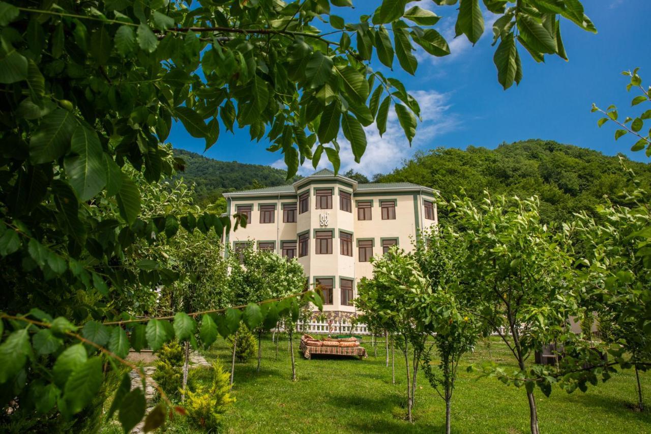 White Boutique Hotel Gabala Exteriör bild